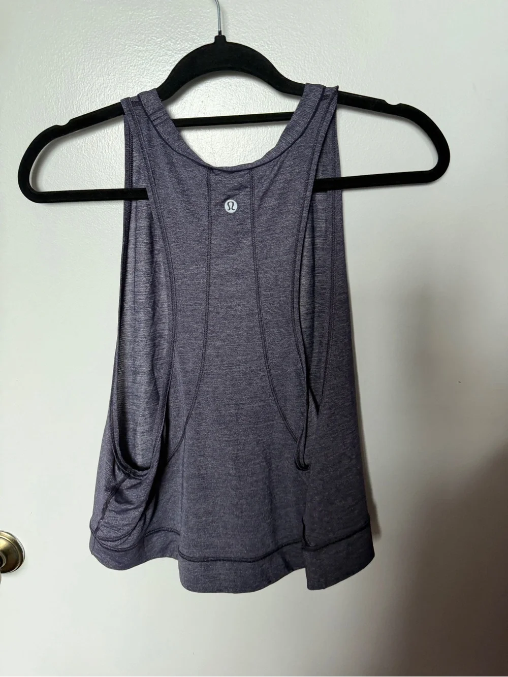 Lululemon top